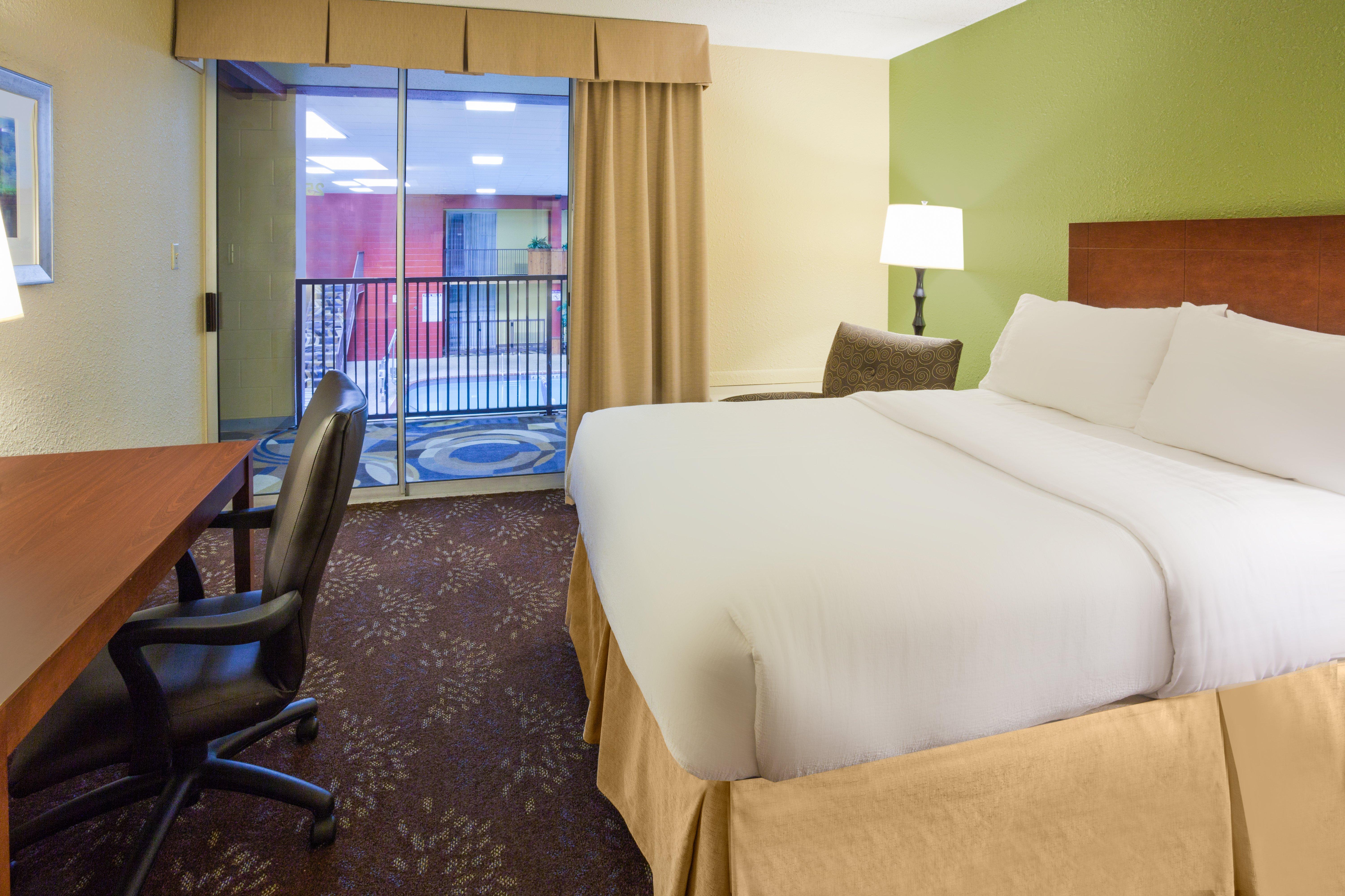 Best Western Fairmont Exterior photo